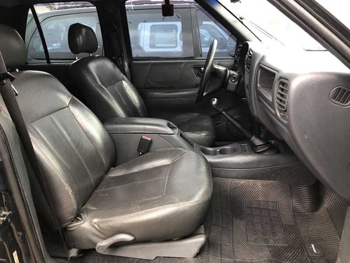 Chevrolet S-10 Blazer Advantage 4x2 2.4 8v 4p 2005