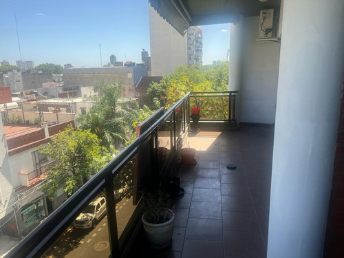 Venta - 3 Ambientes C/balcón - Cochera Cubierta - Liniers 