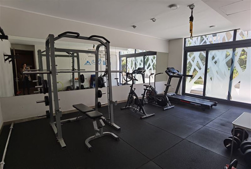 Venta Departamento De 2d-2b-1e Bustos-providencia