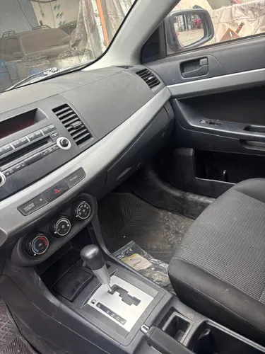 Mitsubishi Lancer Es At Cvt