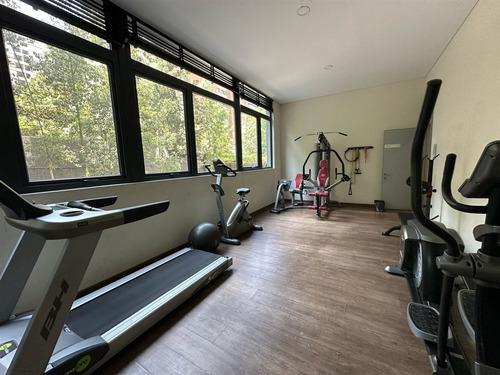 Departamento En Arriendo De 2 Dormitorios En Las Condes