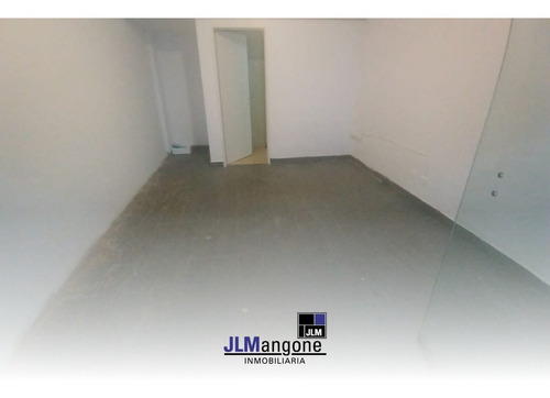 Imagen 7 de 14 de Local Comercial En Galeria (ramos Mejia)