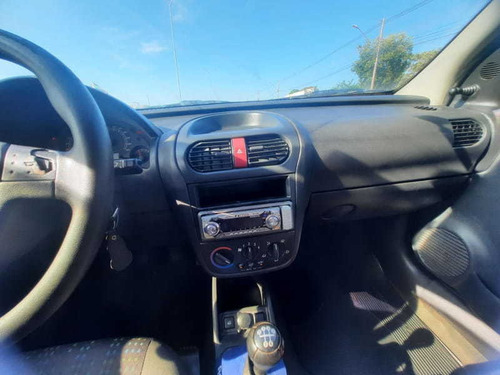 Imagem 12 de 14 de Chevrolet Corsa Hatch Maxx 1.4 8v 4p 2012