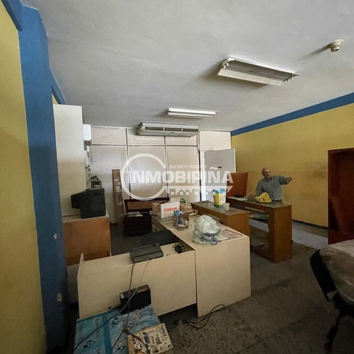 Inmobipiña Vende Y Alquila Local Comercial En Avenida Principal De Castillito, Puerto Ordaz, Estado Bolivar - Dp