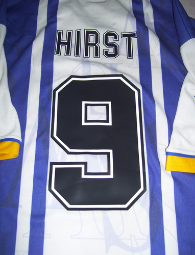 Sheffield Wednesday Fabulosa Puma 1995 #9 Hirst Excelente (Usado)