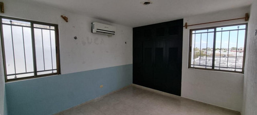 Casa En Renta En Las Americas. 3 Recamaras, 1 Baño Y Medio, Cochera Techada.