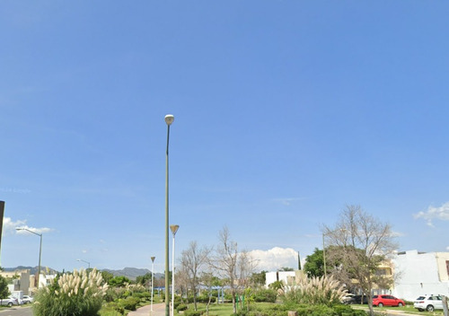 Casa Adjudicada Ubicada En Campo Príncipes, Campo Real, Jal. Sk04