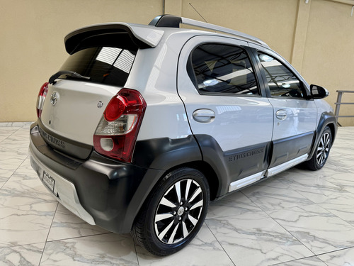 Toyota Etios 1.5 Cross