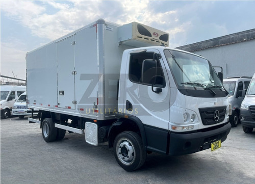 Mercedes Accelo 1016 2018 Baú Refrigerada Caminhonete