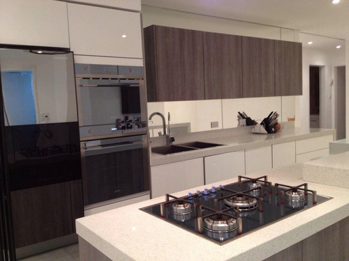 Se Vende Apartamento En El Rosal Mls #23-26390