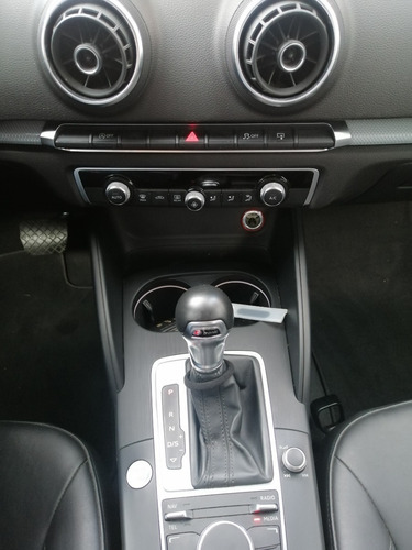 Imagen 10 de 10 de Audi A3 2016 Attraction 1.8 Sedan