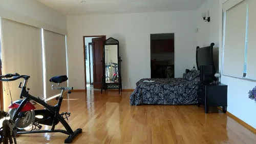 Excelente Casa En Zona Dorada De Cuernavaca, Espacios Amplios Y Acabados De Lujo.