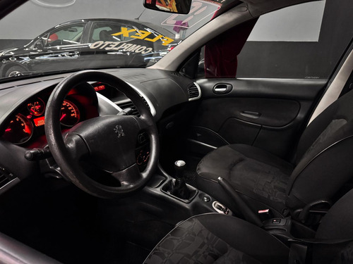 Peugeot 207 XR 1.4 Flex 8V 5p