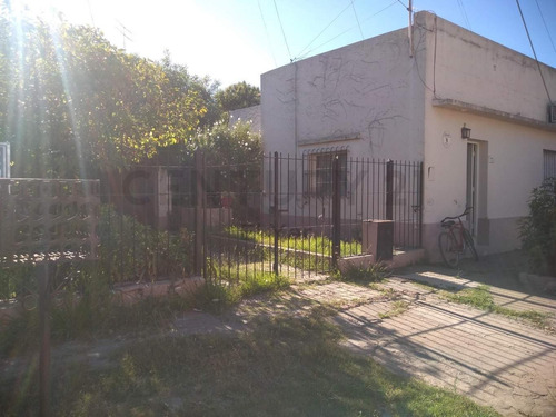 Venta Casa En San Antonio De Areco Con Amplio Terreno - Excelente Ubicacion