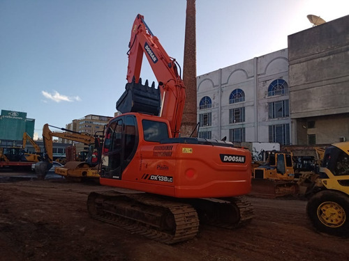 Escavadeira Doosan Dx 138 Lc 2015 Revisada E Pintada Repasse
