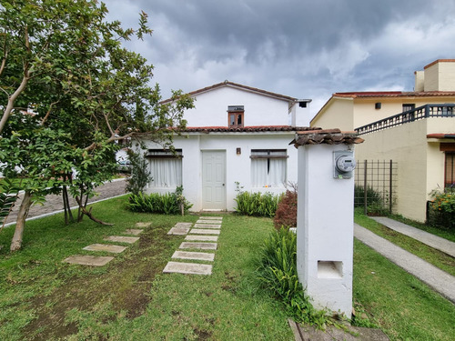 Casa Encinos En Renta, Valle De Bravo