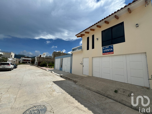 Venta Casa 4 Ambientes Bismark
