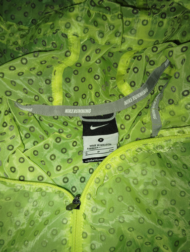Cortaviento Nike Running Mujer (Usado)