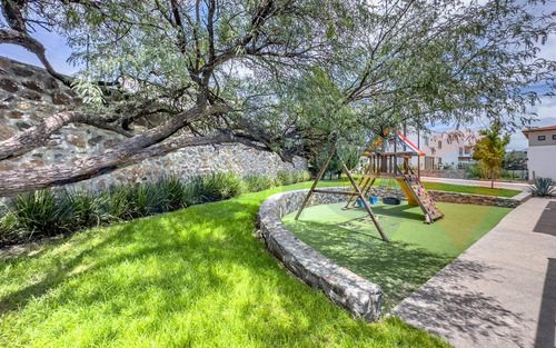 Terreno Plano En Venta En La Vista Residencial En Condominio Lomas De La Vista