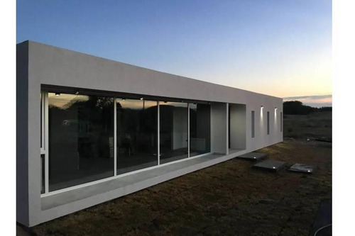 Imagen 4 de 11 de Costa Esmeralda - Casa En Venta En Barrio Deportiva