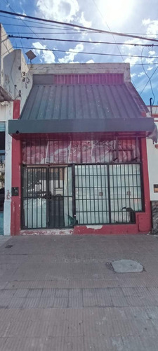 Local En Corredor Comercial De B Pueyrredon