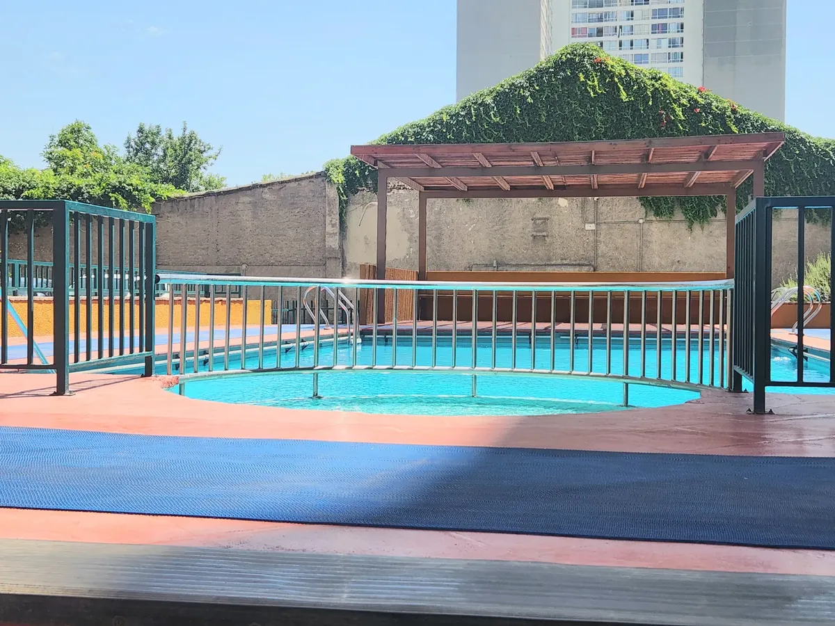 Imagen 4 de 5 de Edificio Blanco Garcés (1 Est. 1 Bod.) Vista Poniente Piso