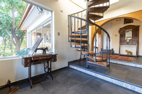 Venta Casa En Cardenal Newman Los Dominicos, Sin Comisión