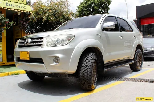Toyota Fortuner 2.7 Sr5