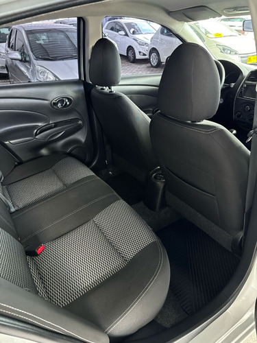 Nissan Versa 1.6 16V FLEXSTART SV 4P XTRONIC