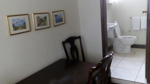 Imagen 3 de 4 de Rento Apartamento Amueblado, Equipado Para Una Persona En Zona 9