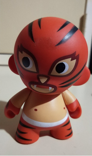 Mini Figura Munny Kidrobot Nachoria Tiger Wrestler Luchador
