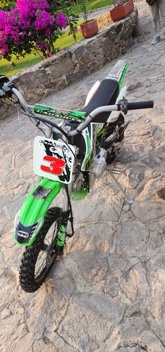 Carabela 110cc 7.5hp. Color Verde 4 Tiempos Encendido Elect