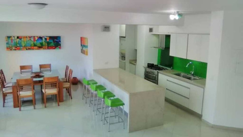 Imagen 7 de 14 de Moderno Apartamento Tipo Duplex Con Bella Vista Al Avila
