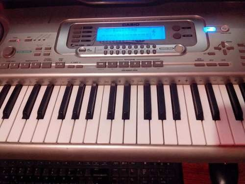 Teclado musical Casio High-Grade WK-3300 76 teclas