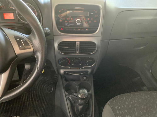 Imagen 12 de 14 de Fiat Strada 3 Ptas Jtd 1.3 Diesel Full