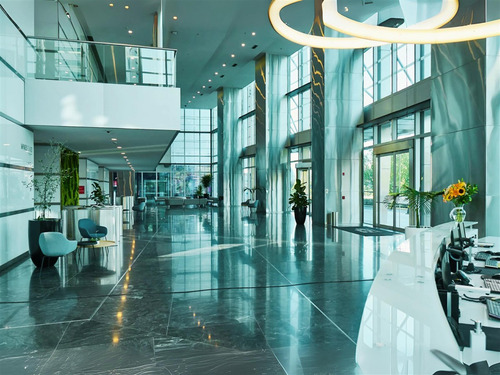 Arriendo De Oficinas Gran Torre Costanera. Desde 1.000 M2