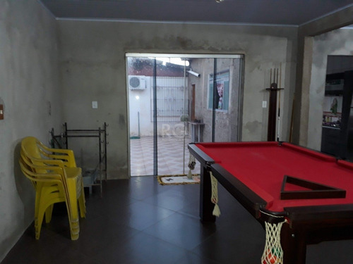 Casa Em Jardim Leopoldina Com 3 Dormitórios - Ot7278