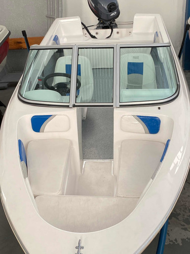 Explorer Yamaha 40