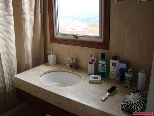 Remate Venta Calle Suapure Edificio Marbella, Vista ,piscina