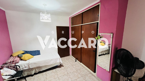 Casa En Venta 4 Ambientes Castelar