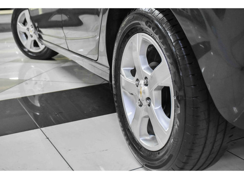 Chevrolet Onix 1.4 MPFI LT 8V FLEX 4P AUTOMÁTICO