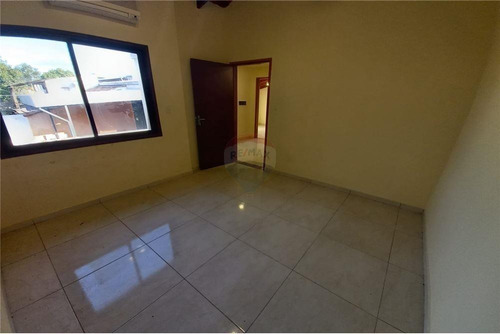 Imagen 12 de 20 de Vendo Dúplex A Estrenar En El Centro De Encarnación, A Pasos De La Costanera Bolik: 3 Habitaciones Y 2 Baños