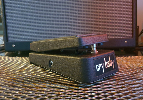 Imagem 2 de 6 de Pedal Wah Wah Cry Baby Dunlop Gcb95