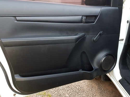 Imagen 14 de 15 de Toyota Hilux Dx Cabina Simple 4x2