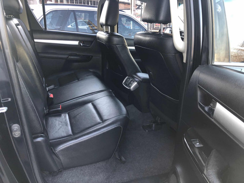 Toyota Hilux 2016 2.8 Cd Srx 177cv 4x4
