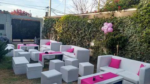 Imagen 9 de 10 de Alquiler De Livings, Puff, Gazebos, Carpas, Tambores Bebidas