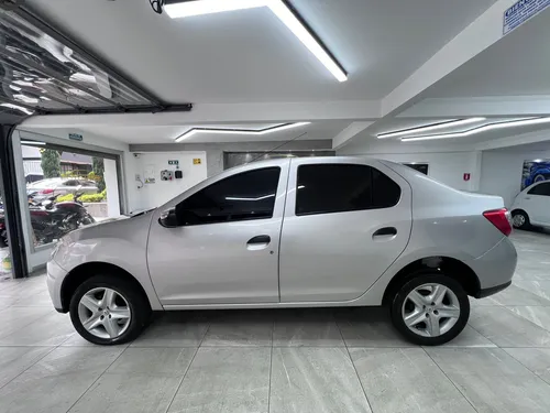 Renault Logan At 2023