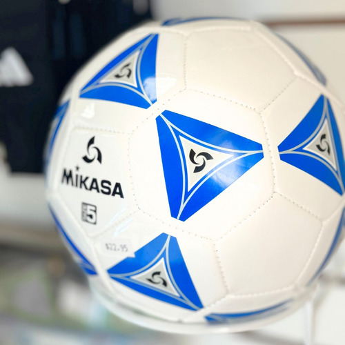 Balón Fútbol Soccer Mikasa Mk5601 #5 Piel Sintética Color Blanco/azul