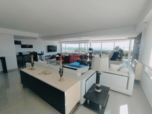 Venta Apartamento 3 Dormitorios En Playa Mansa, Punta Del Este 