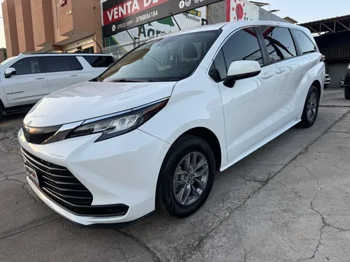 Toyota Sienna 3.5 Le At